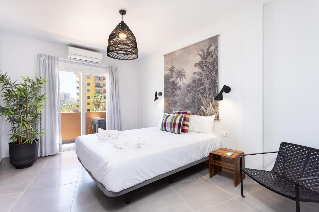 Home2Book Stunning Sea Front Caletillas, Pool กันเดลาเรีย ภายนอก รูปภาพ