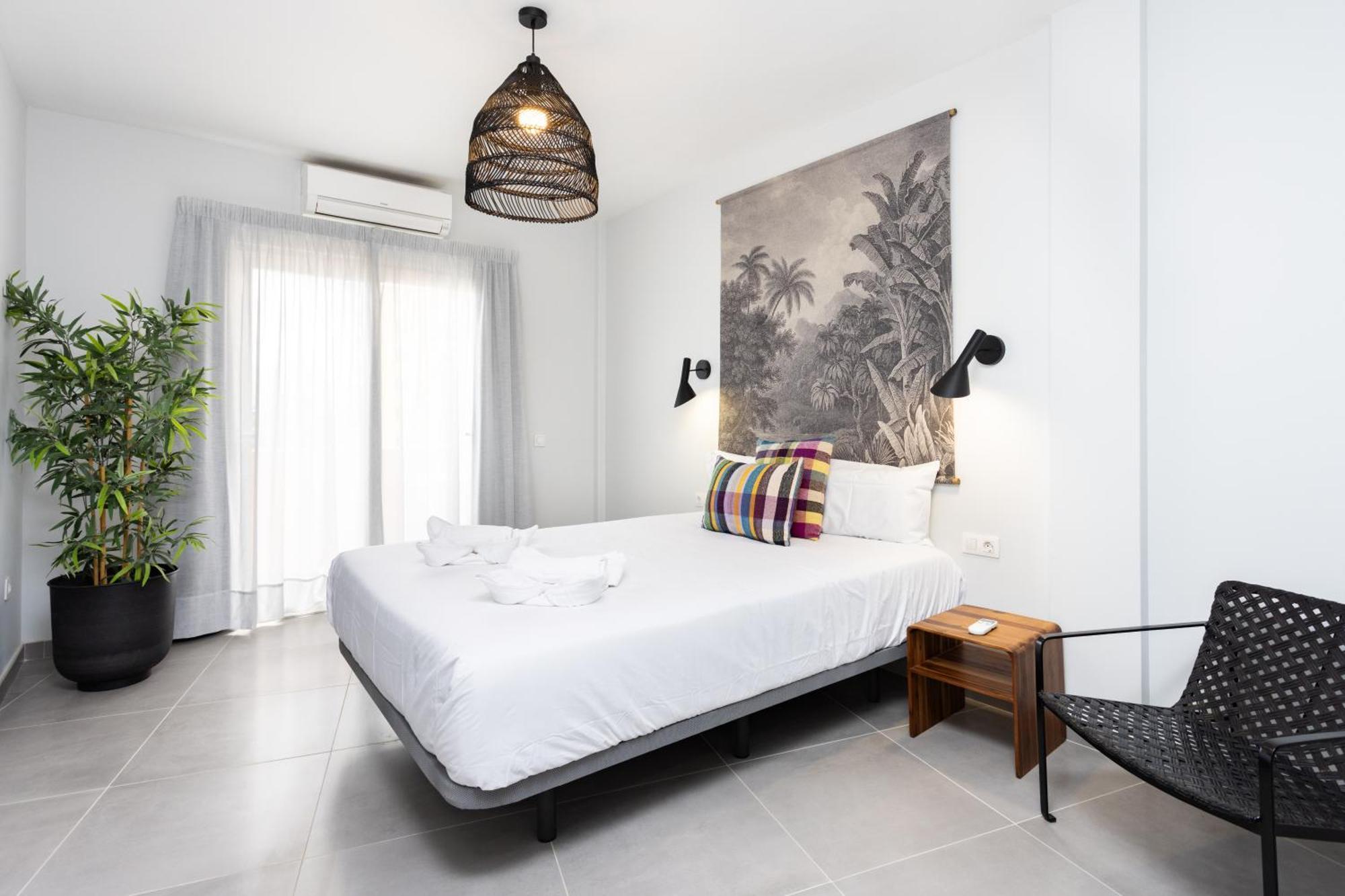 Home2Book Stunning Sea Front Caletillas, Pool กันเดลาเรีย ภายนอก รูปภาพ
