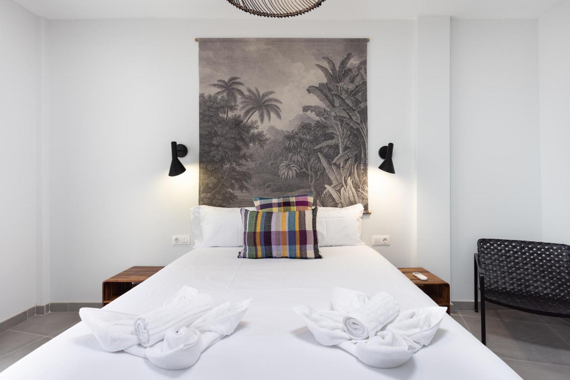 Home2Book Stunning Sea Front Caletillas, Pool กันเดลาเรีย ภายนอก รูปภาพ