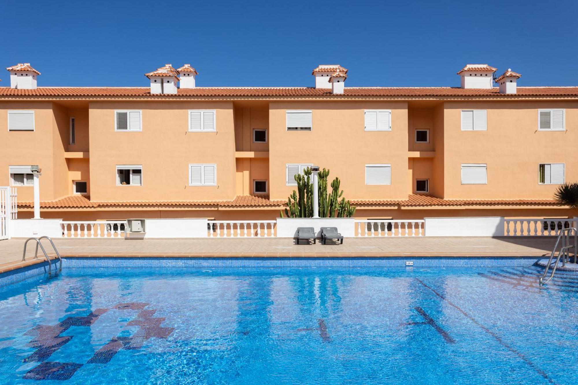 Home2Book Stunning Sea Front Caletillas, Pool กันเดลาเรีย ภายนอก รูปภาพ