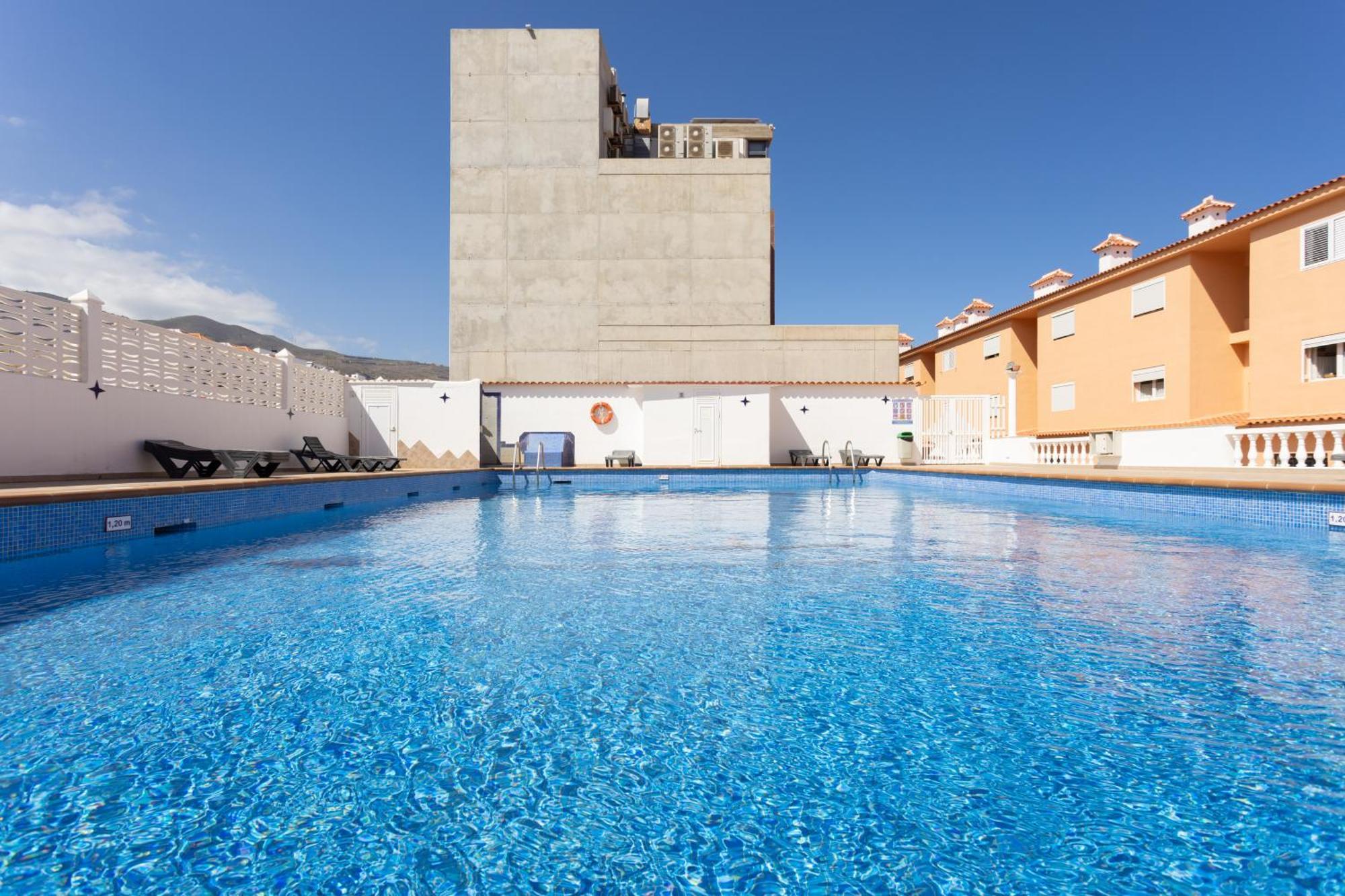 Home2Book Stunning Sea Front Caletillas, Pool กันเดลาเรีย ภายนอก รูปภาพ